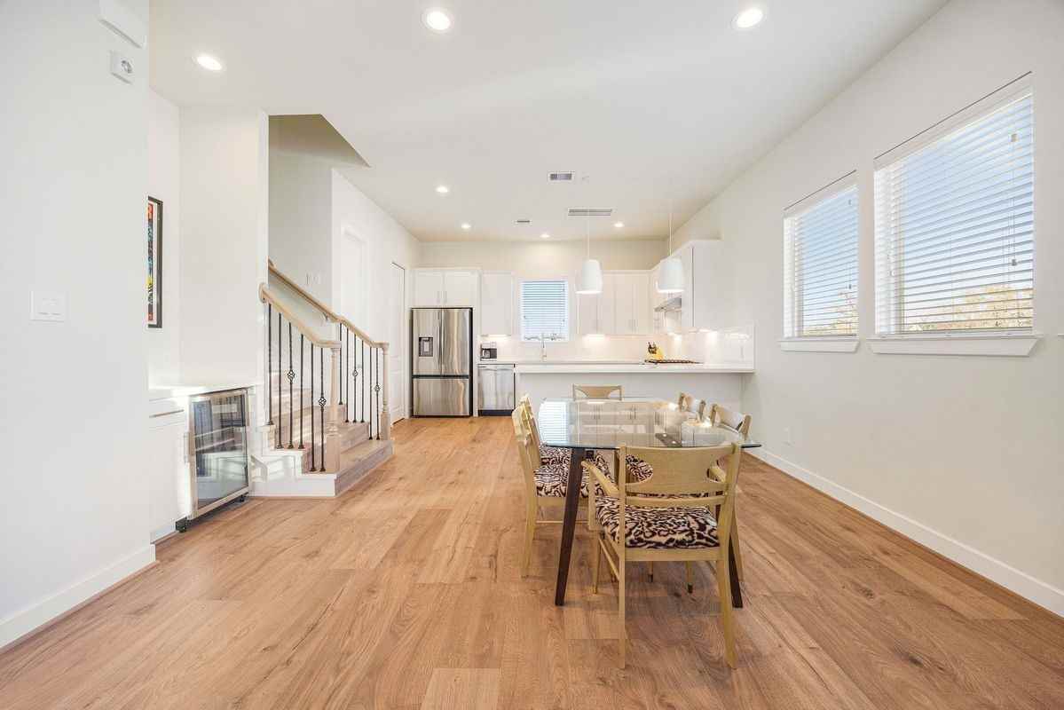 6302 Chelsea Falls Ln - Photo 4 of 27