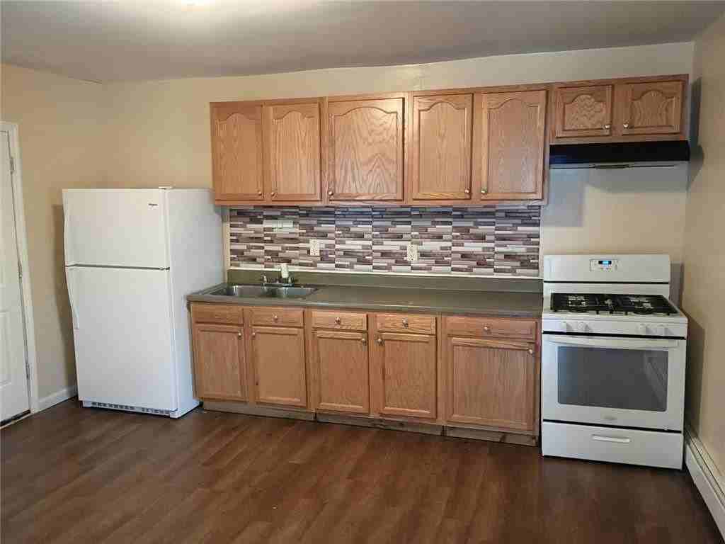 278 Sayles St ##2 - Photo 4 of 21