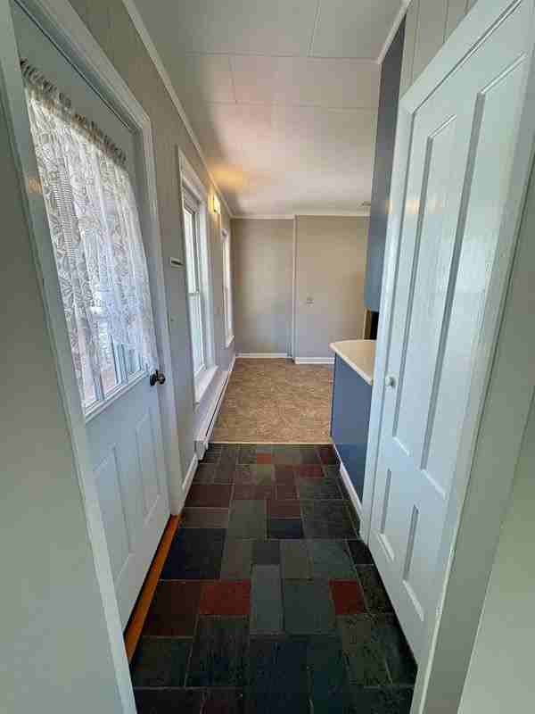 834 Main St - Photo 4 of 22