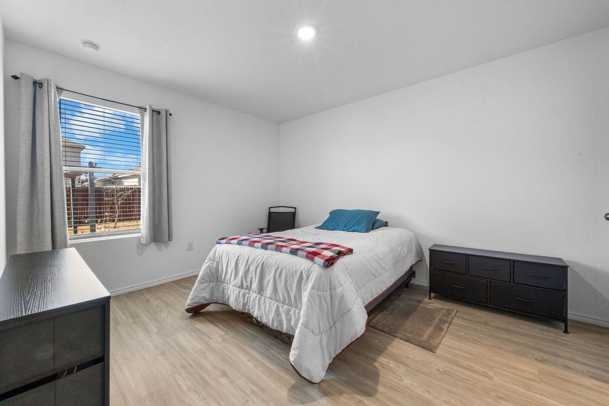 7415 Donkey Vly - Photo 4 of 14