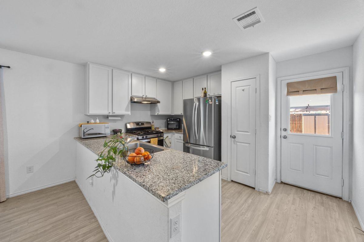 7415 Donkey Vly - Photo 6 of 14