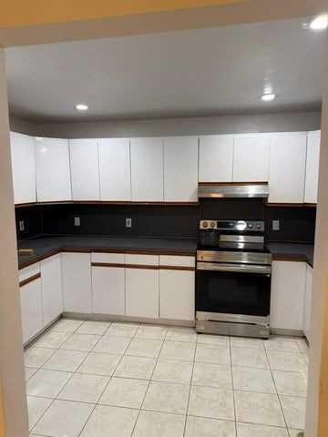 429 Nw 15th Ave - Photo 2 of 11