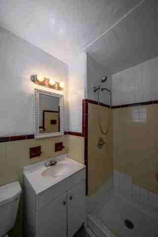 523 Ne 2nd Ave ##2 - Photo 3 of 7