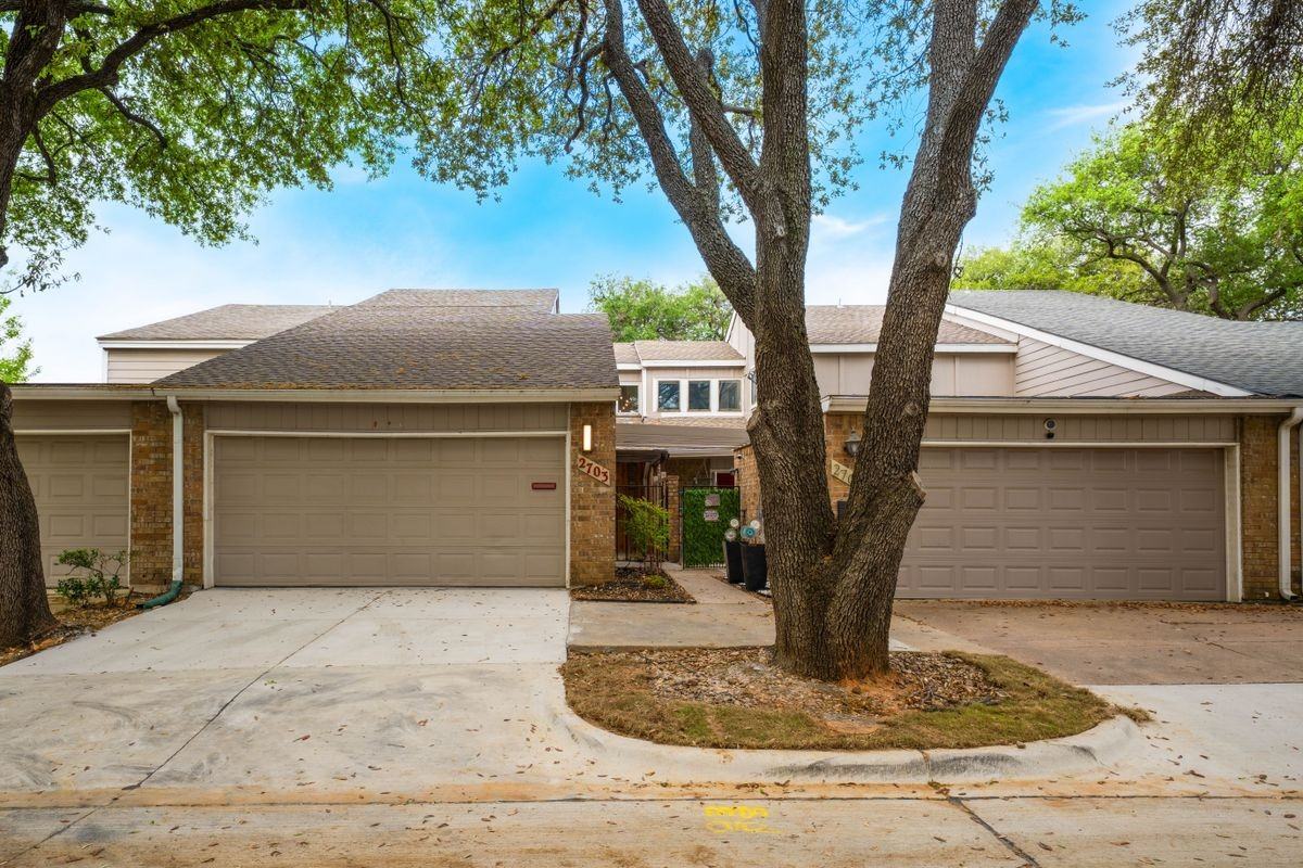 2703 Meadowstone Ct - Photo 3 of 23