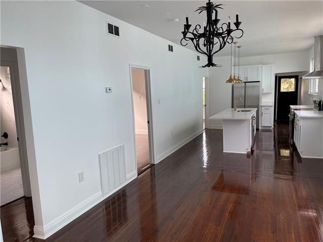 3208 Louisiana Avenue Pkwy - Photo 3 of 12