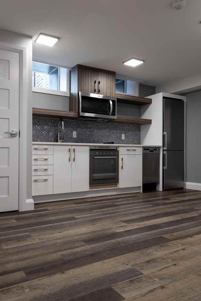 534 Lisgar Street - Photo 2 of 30