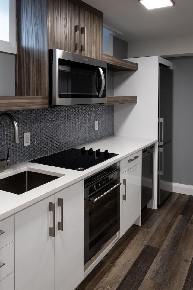 534 Lisgar Street - Photo 4 of 30
