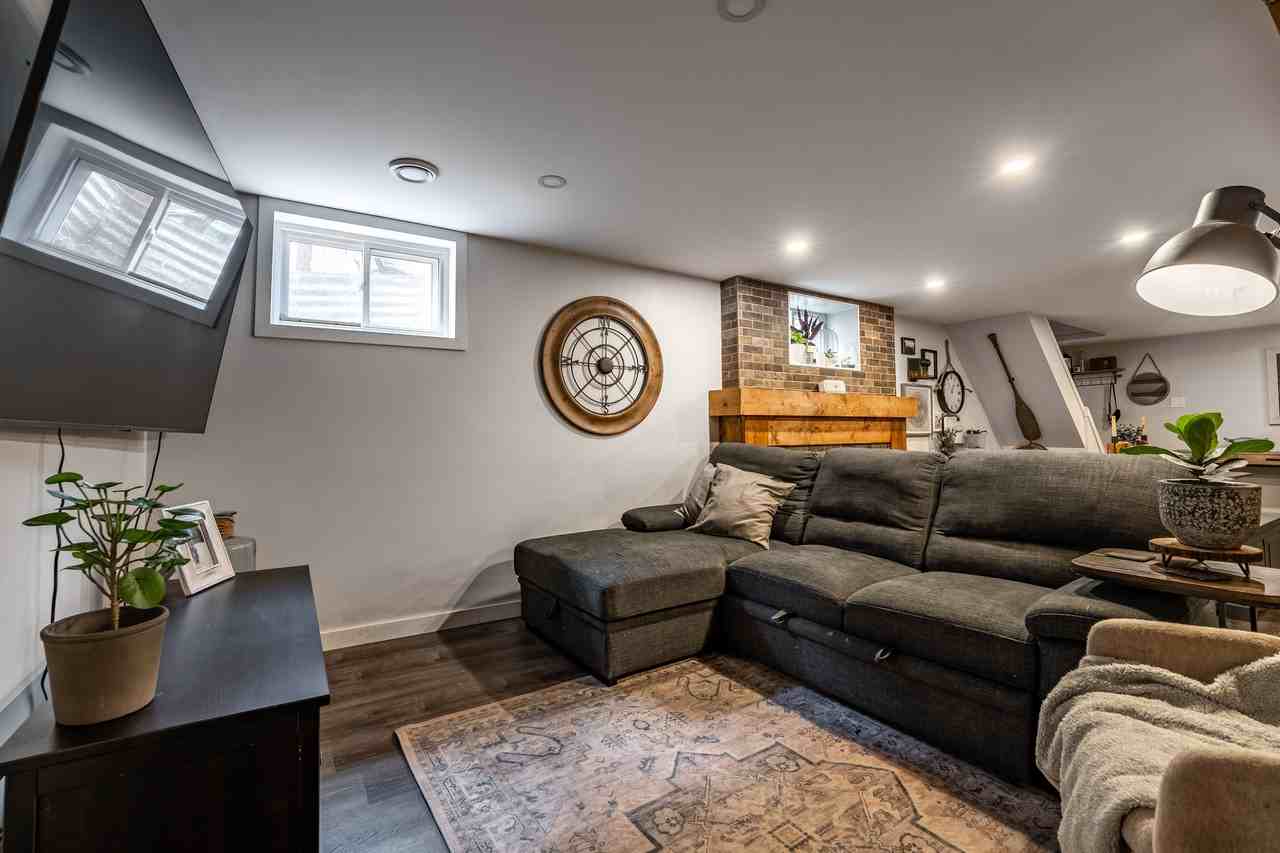 845 Trojan Avenue - Photo 2 of 17