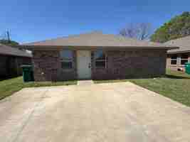 featured image of 812 S Merrill St