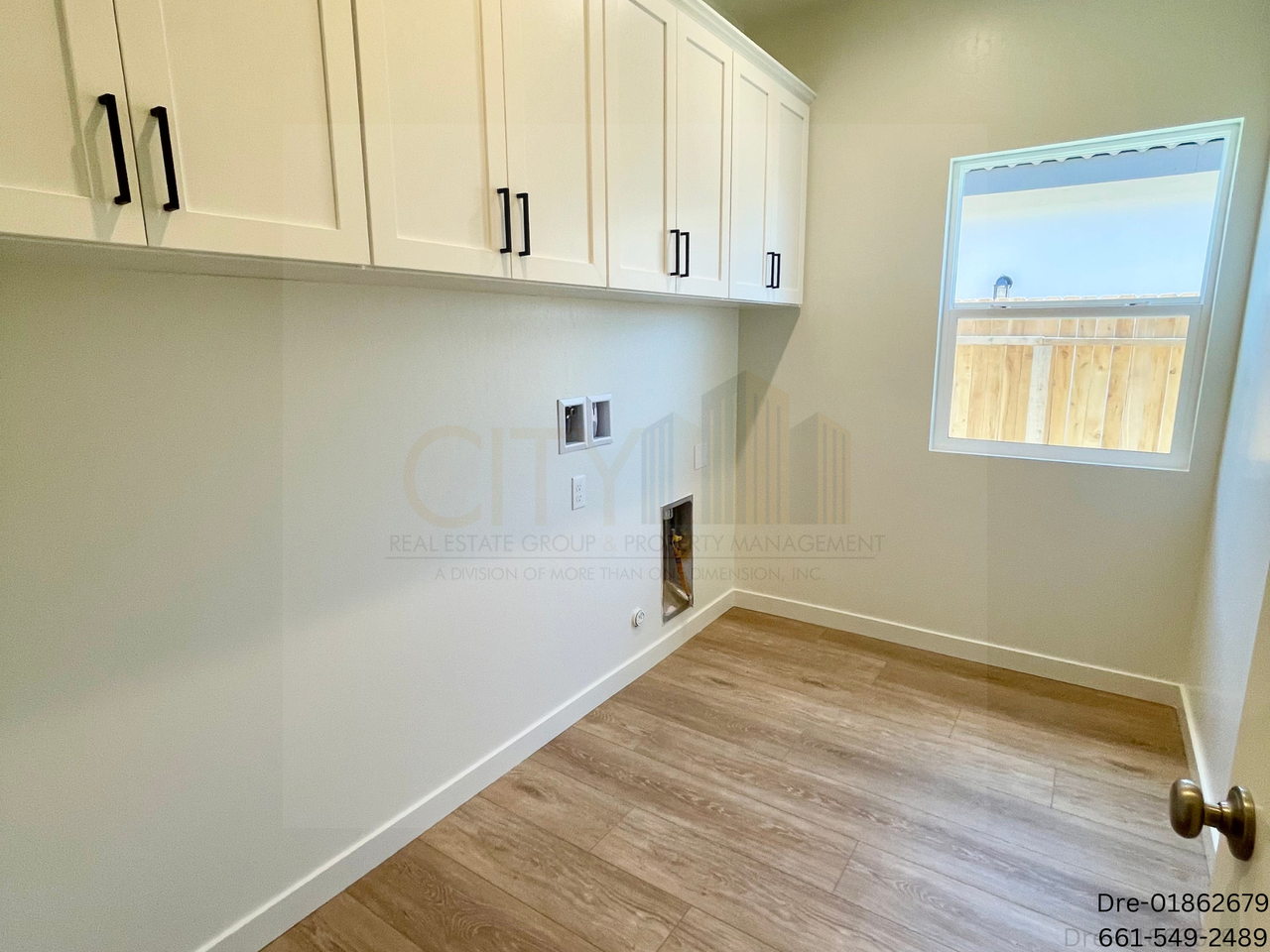 8607 Avon St - Photo 5 of 12