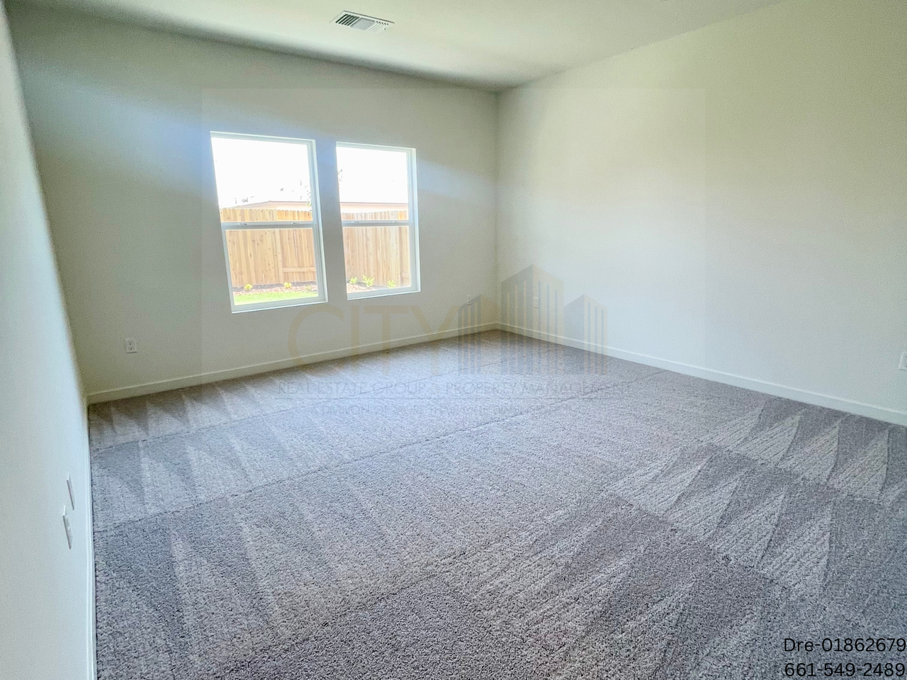 8607 Avon St - Photo 4 of 12