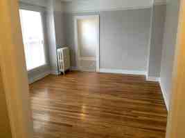 featured image of 547 Cherry St Se