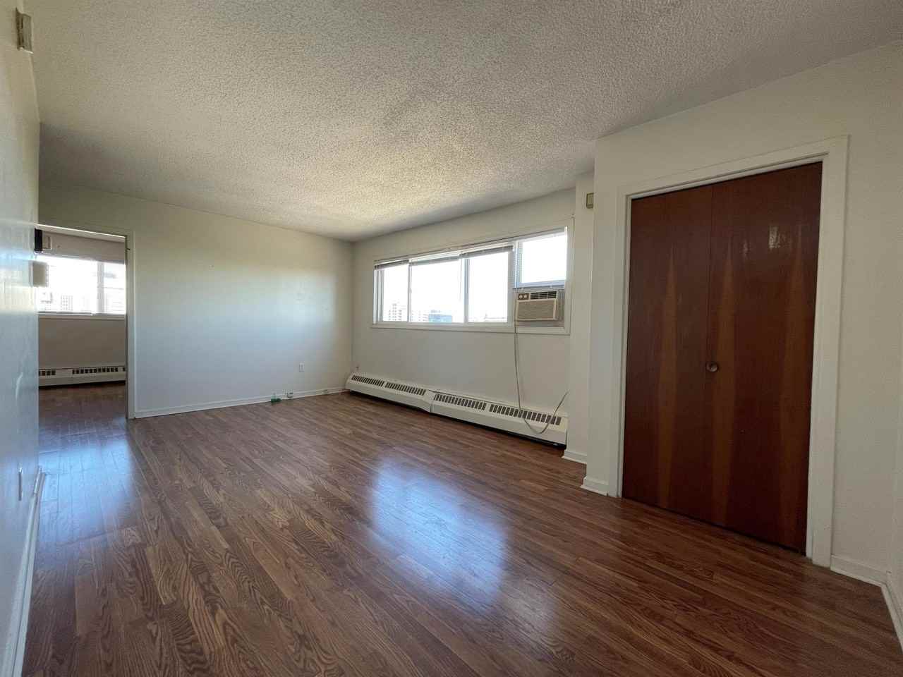 Graceland - Photo 3 of 24