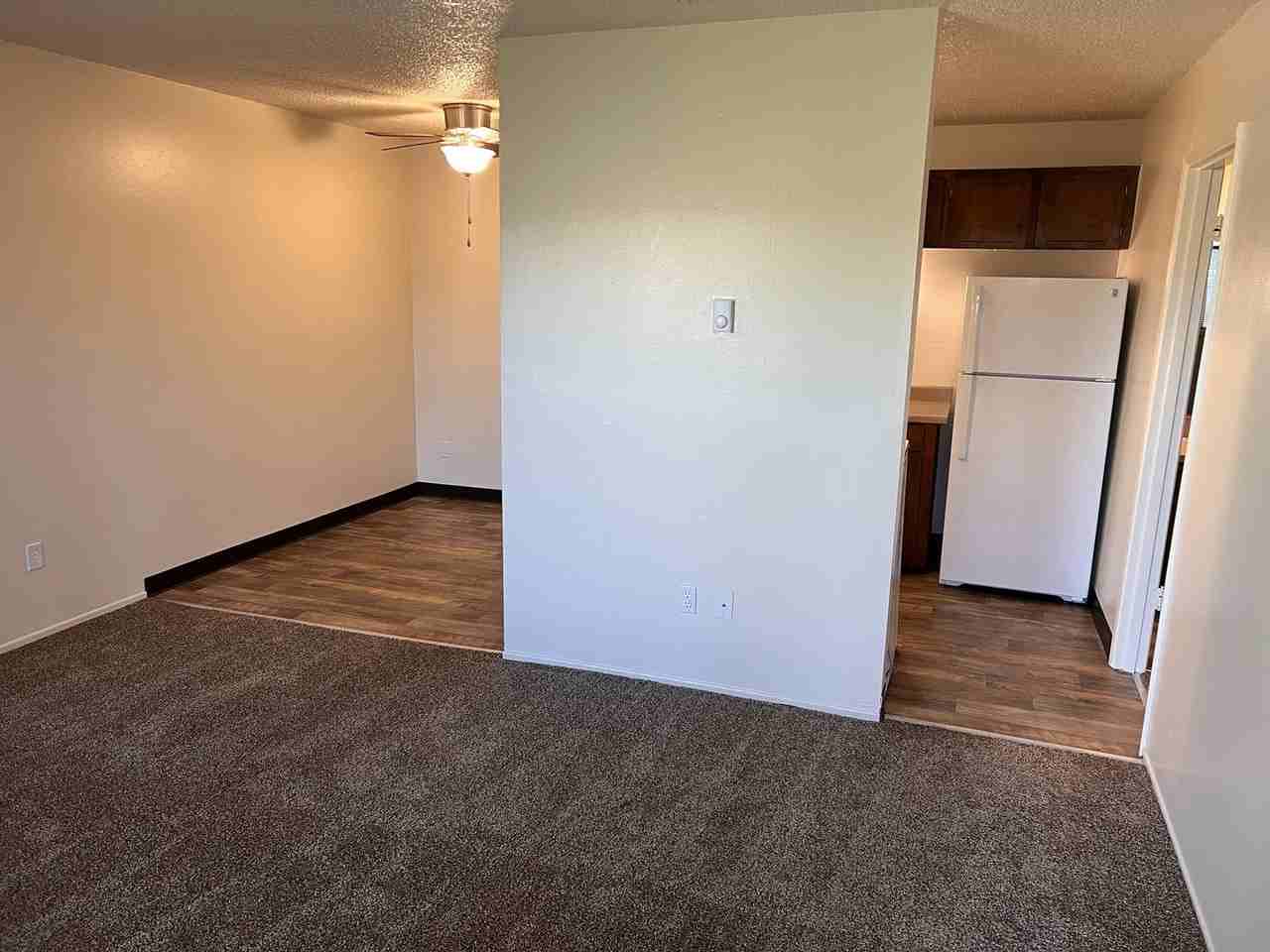 King Manor in Milwaukie - Photo 2 of 14