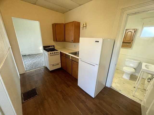 401 1St St Se3Rd Ave Se #2 - Photo 2 of 12