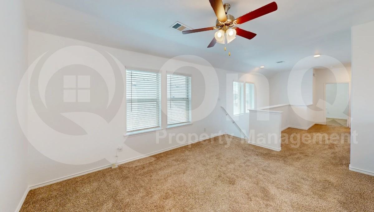 2141 Miramar Dr - Photo 7 of 23