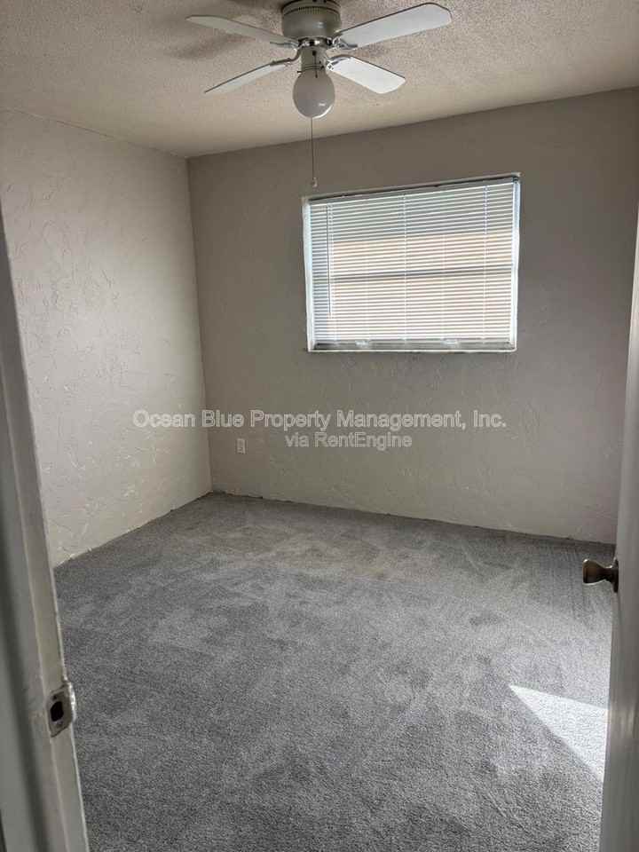 1942 Passaic Ave #8 - Photo 4 of 8