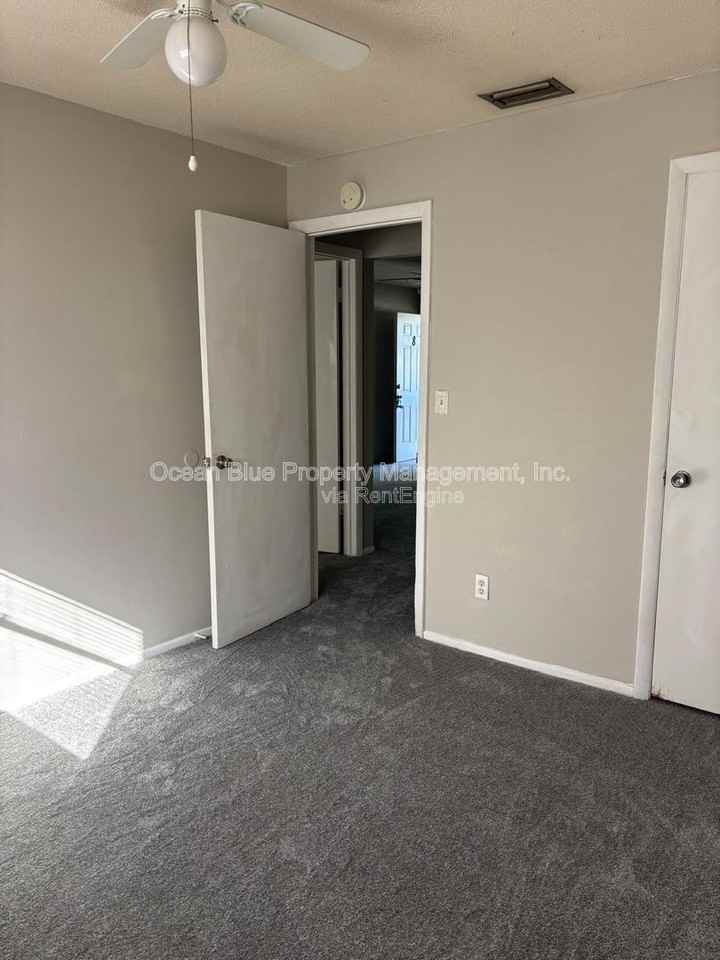 1942 Passaic Ave #8 - Photo 5 of 8