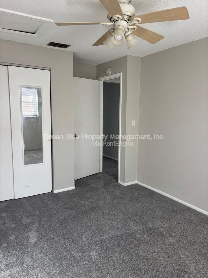1942 Passaic Ave #8 - Photo 7 of 8
