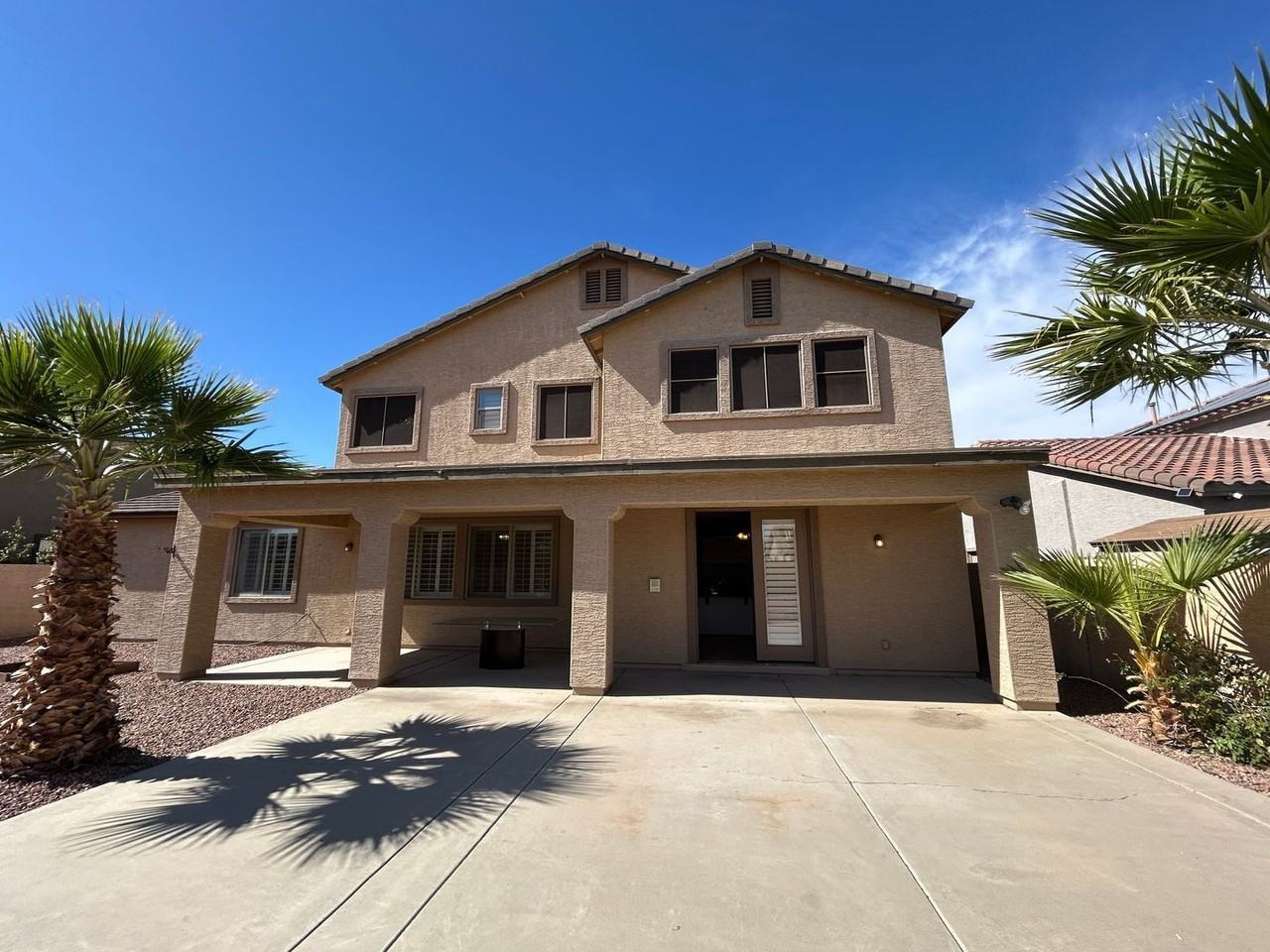 11783 N 143rd Ave - Photo 2 of 32