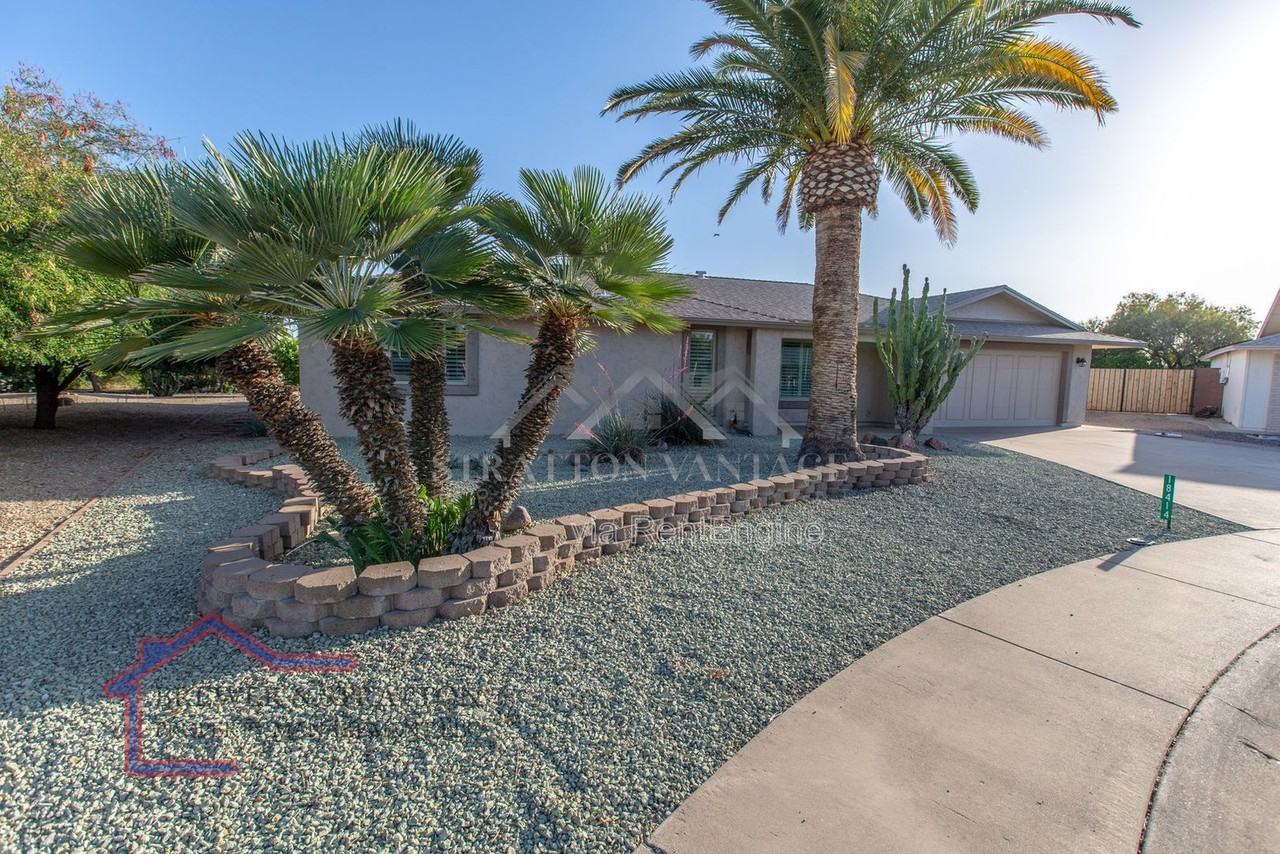 18414 N 129th Ave - Photo 3 of 48