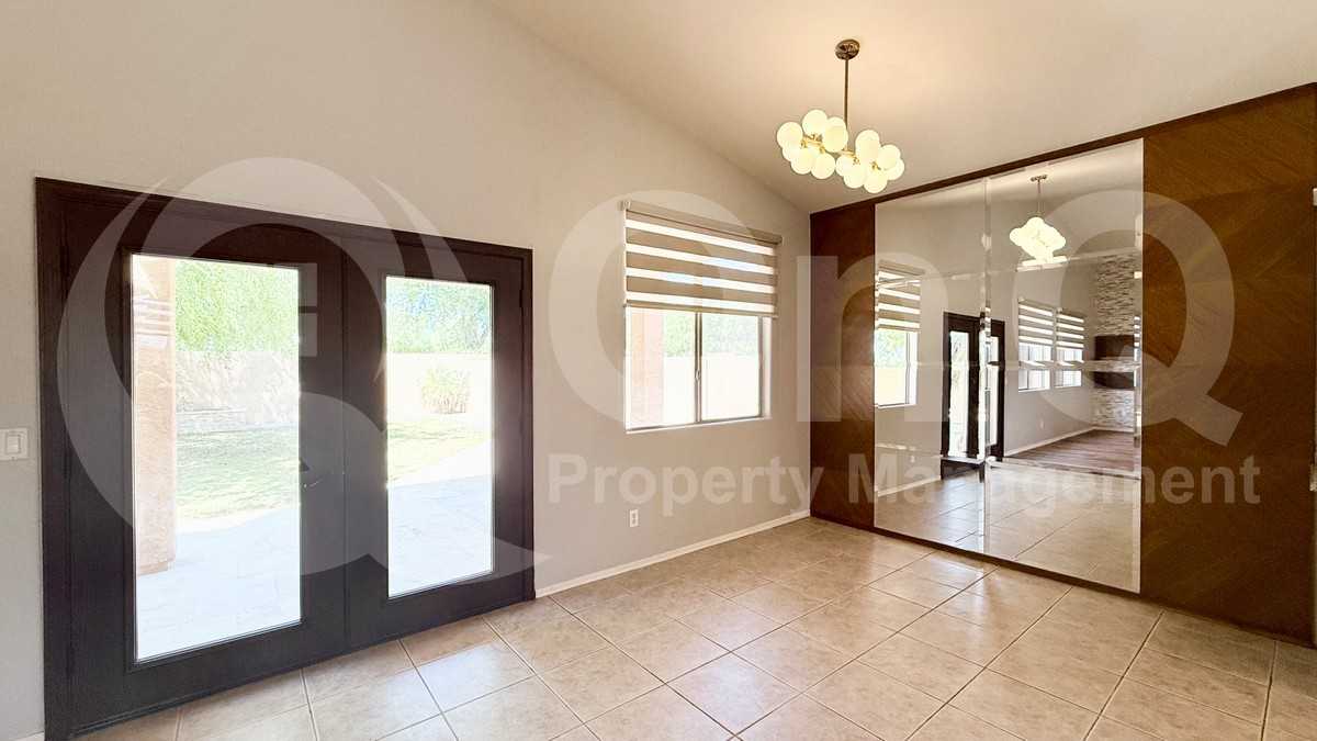 4250 E Augusta Ave - Photo 6 of 19