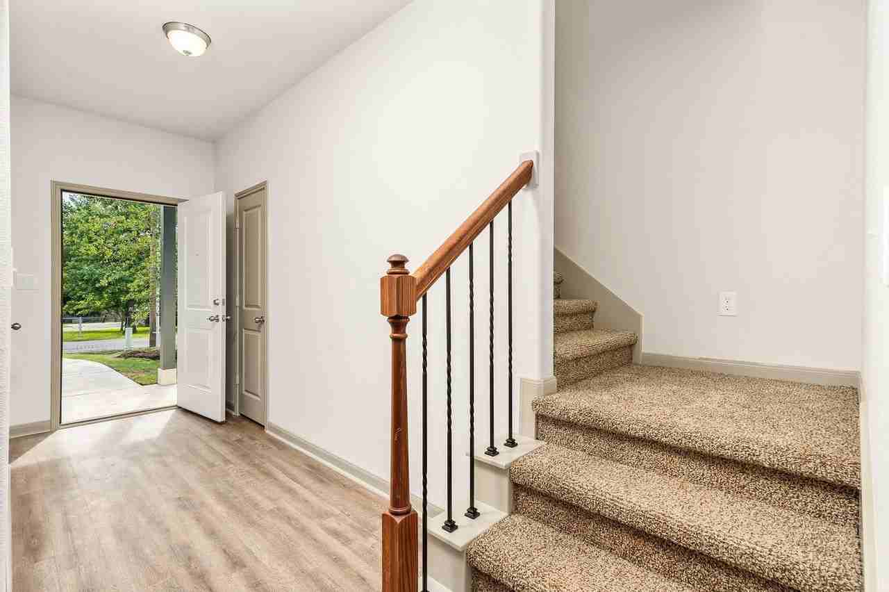 918 Shady Ln #A - Photo 5 of 17