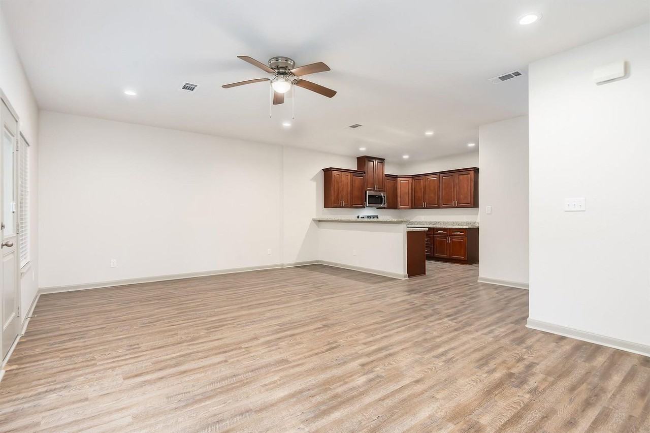 918 Shady Ln #A - Photo 7 of 17