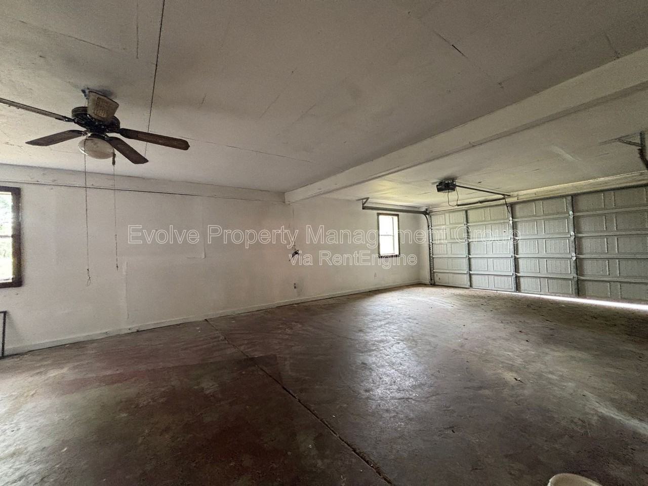 4268 Glenbrook St - Photo 6 of 21