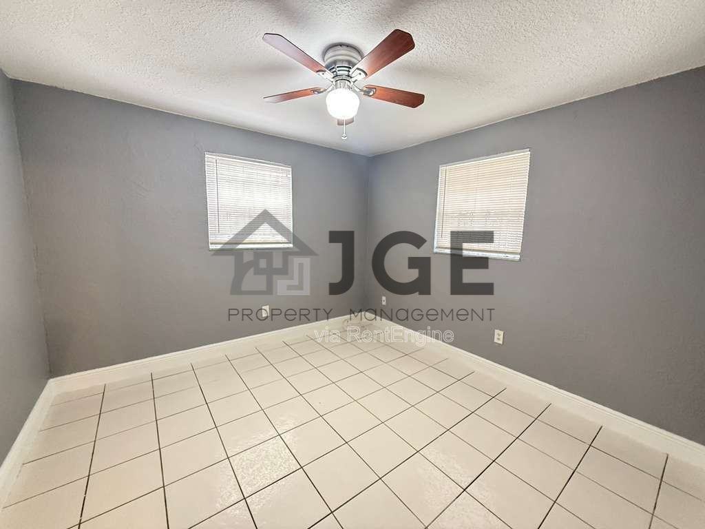 7710 Nw 3rd Ave - Photo 6 of 9