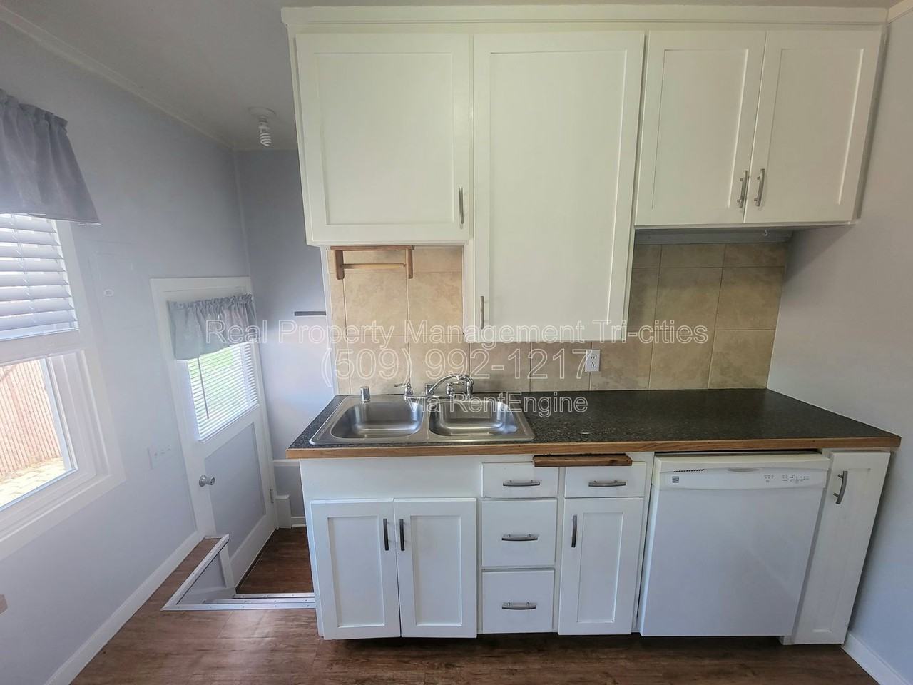 312 Goethals Dr - Photo 7 of 12