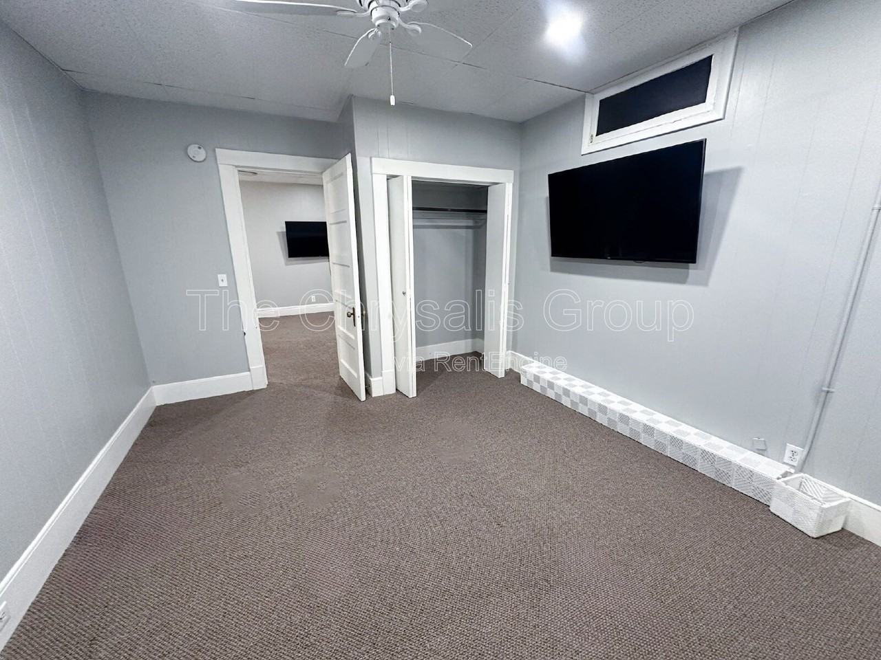 519 S Main St - Photo 5 of 9