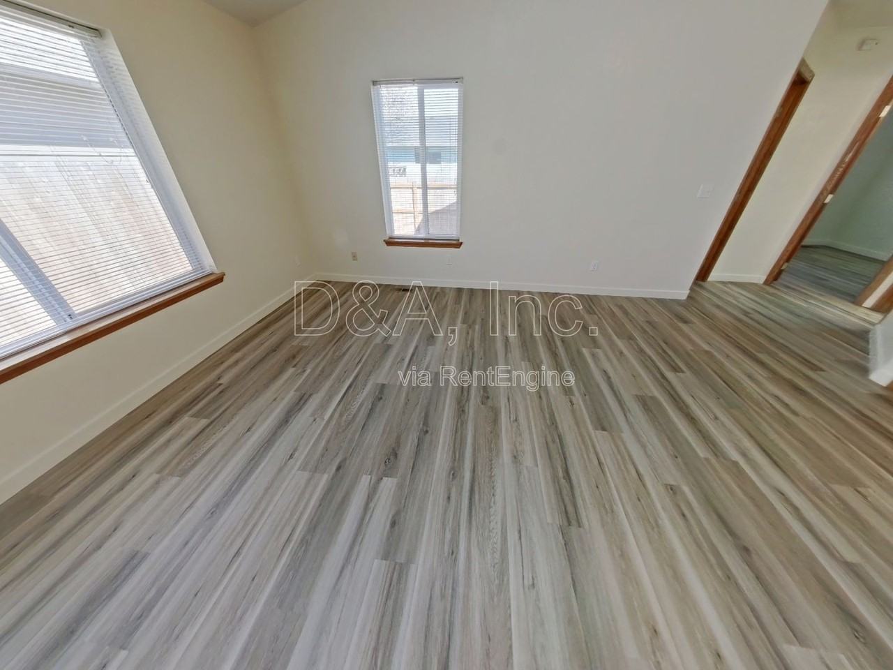 163 Se Partridge Dr - Photo 3 of 20