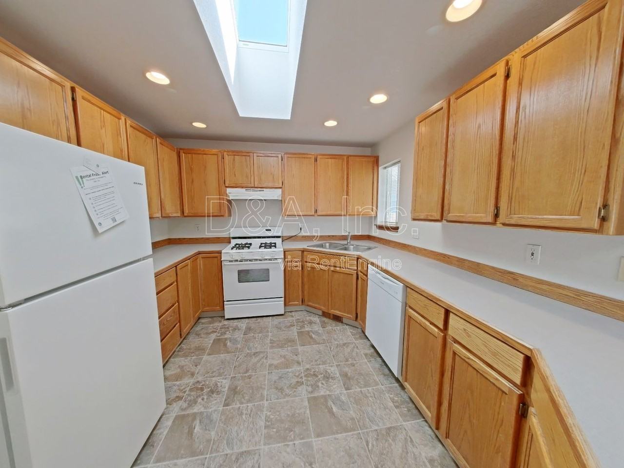 163 Se Partridge Dr - Photo 6 of 20