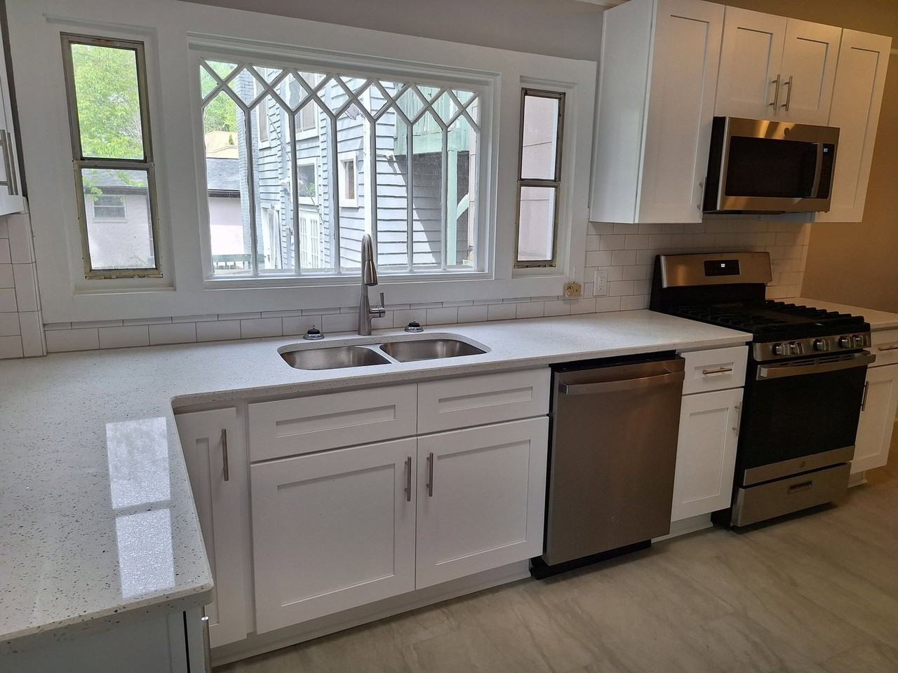 852 Monroe Dr Ne #2 - Photo 2 of 18