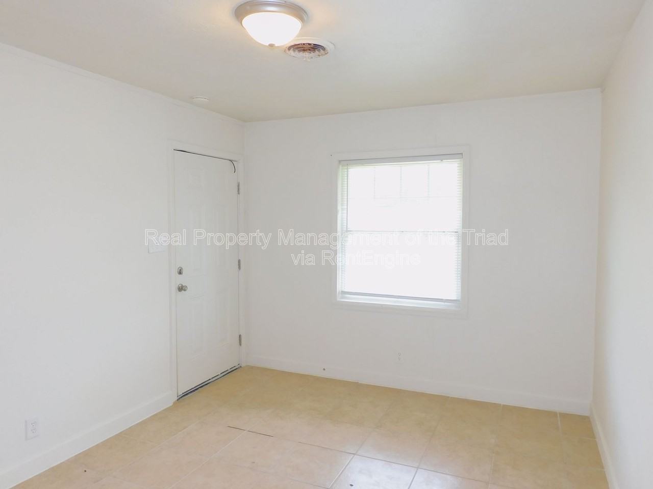 1514 Gholson Ave #D - Photo 2 of 14