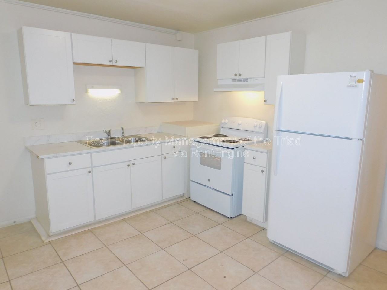 1514 Gholson Ave #D - Photo 4 of 14