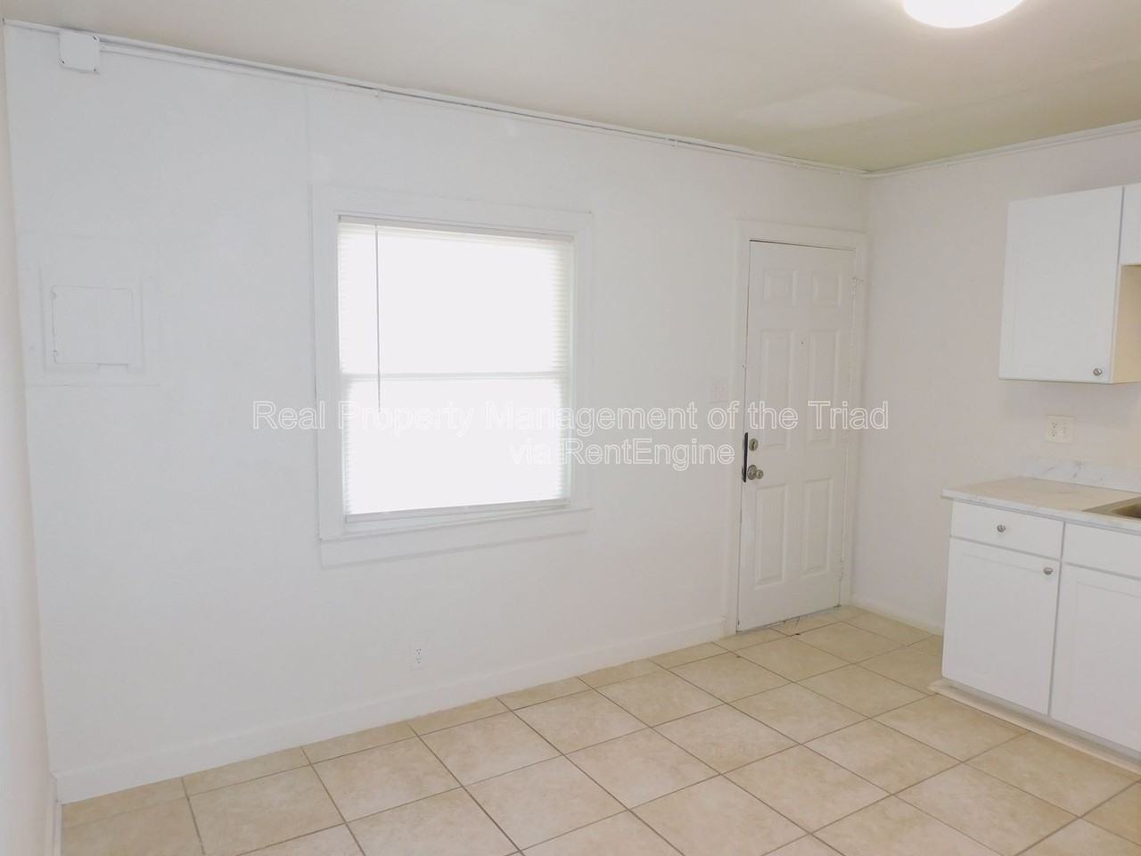 1514 Gholson Ave #D - Photo 5 of 14