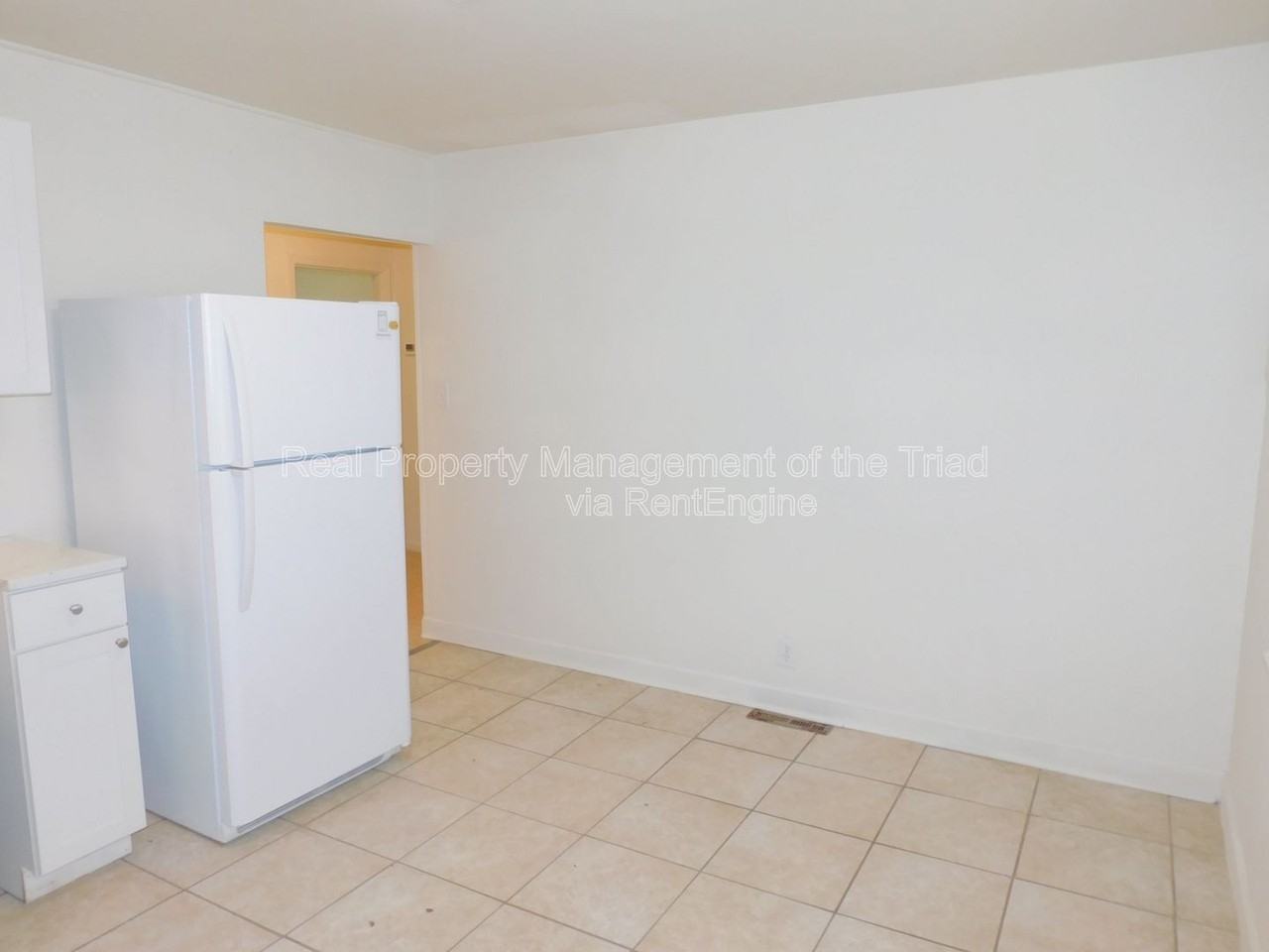 1514 Gholson Ave #D - Photo 6 of 14