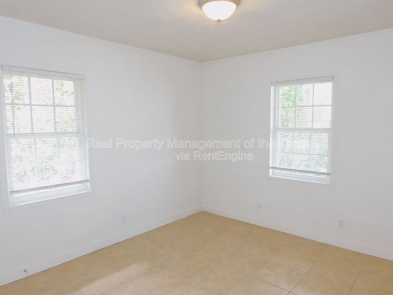 1514 Gholson Ave #D - Photo 7 of 14