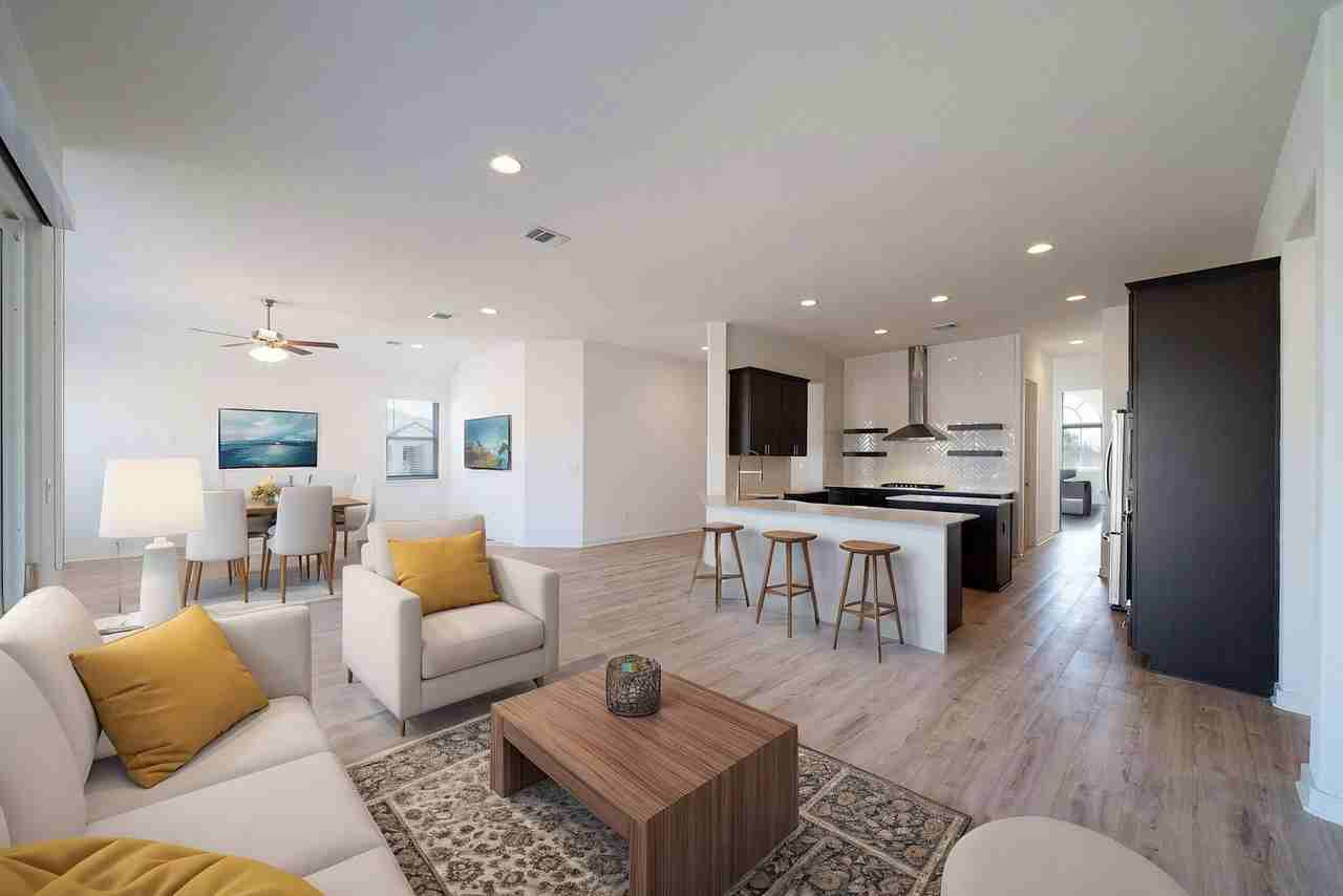 4313 Deer Lake Ln - Photo 2 of 50