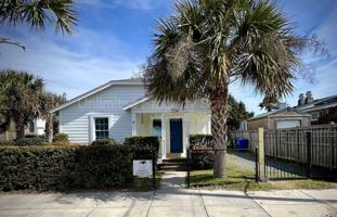 featured image of 204 Cape Fear Blvd