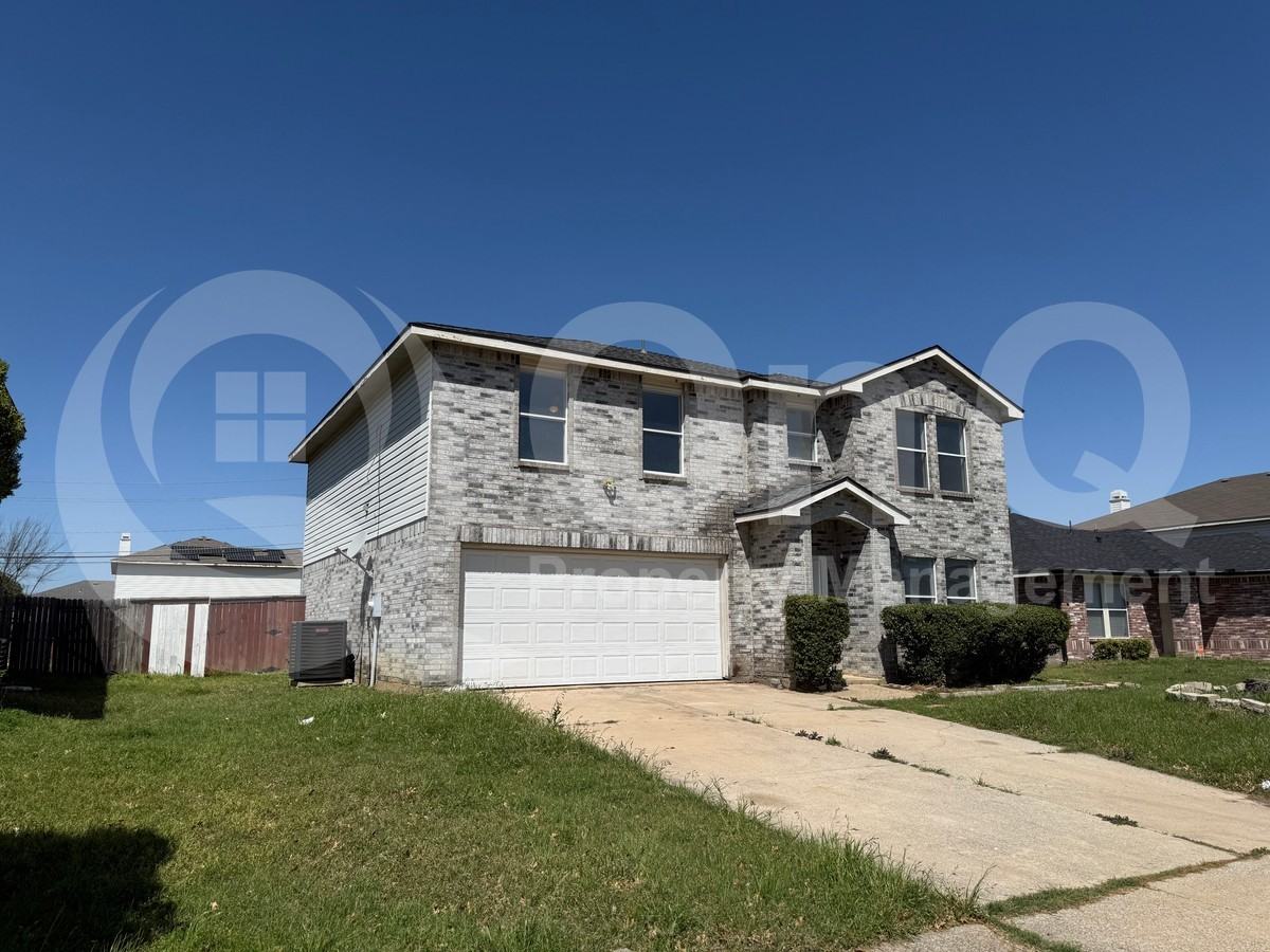 6031 Susanna Dr - Photo 2 of 21