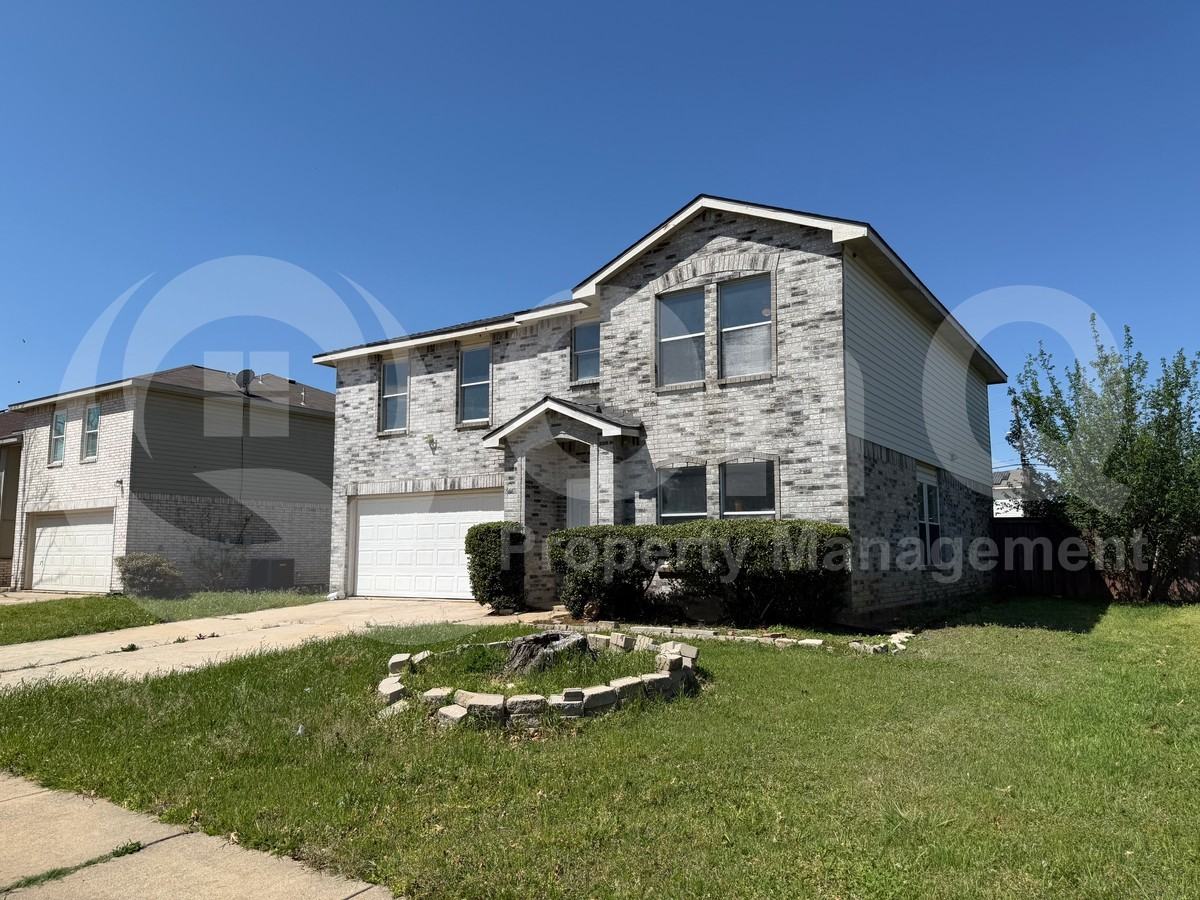 6031 Susanna Dr - Photo 3 of 21