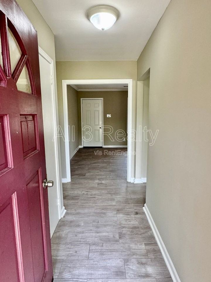 502 Adler Dr - Photo 6 of 38