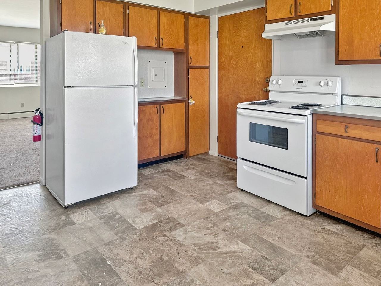 2833 S Burdick St #C - Photo 2 of 6