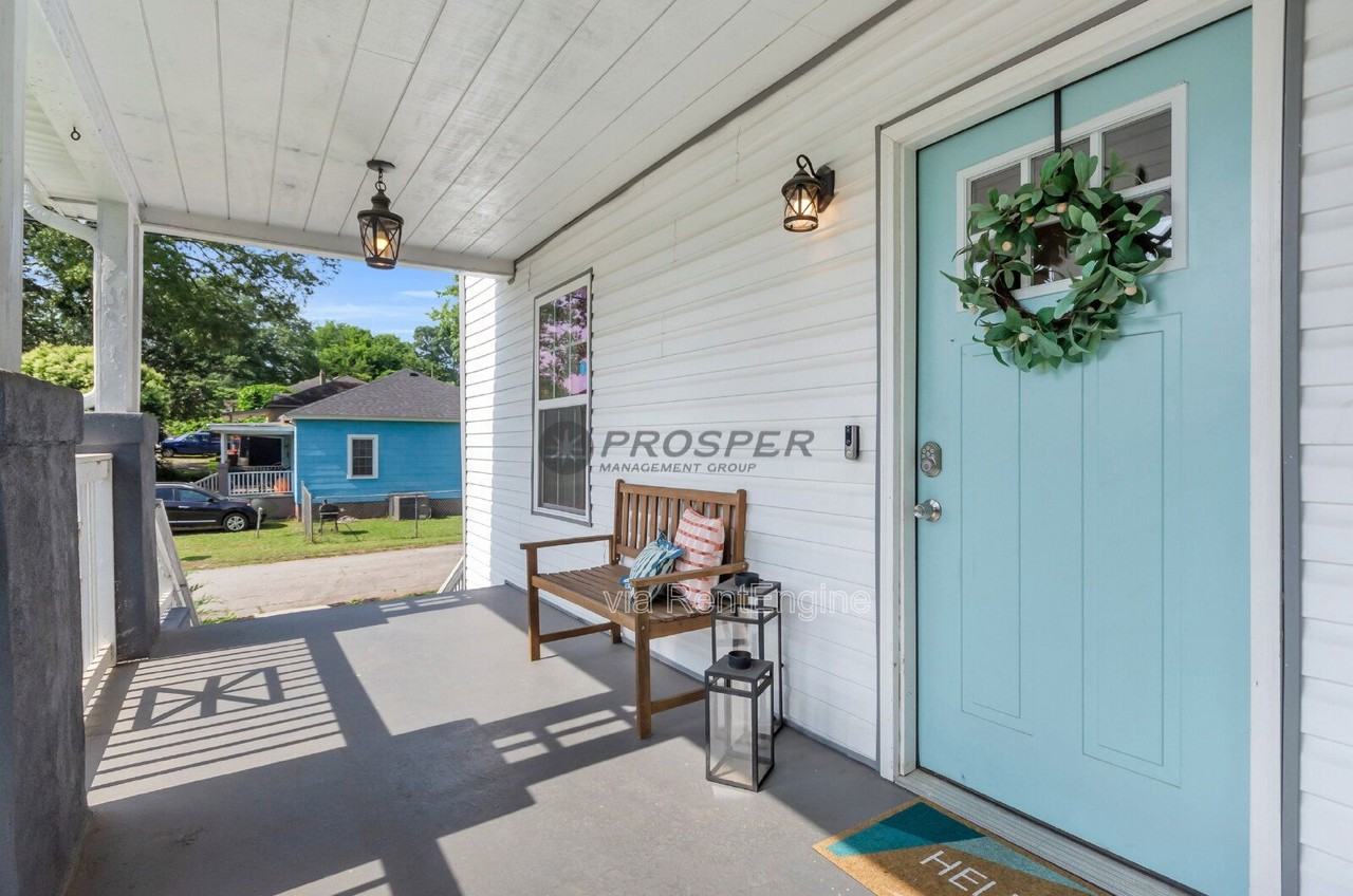 44 4th Ave - Photo 5 of 31