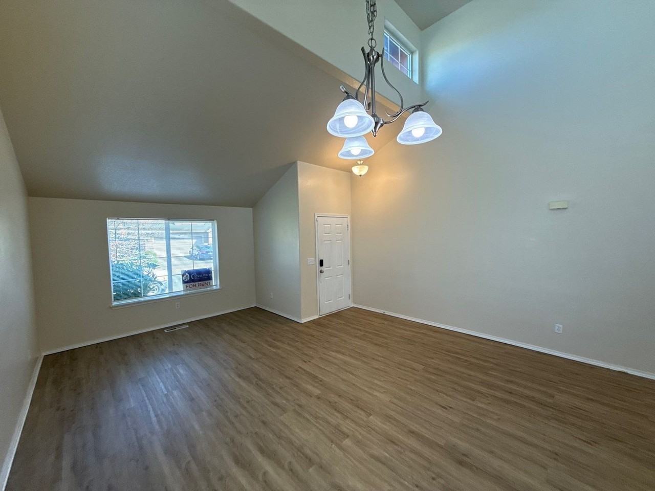 386 Casting St Se - Photo 4 of 50