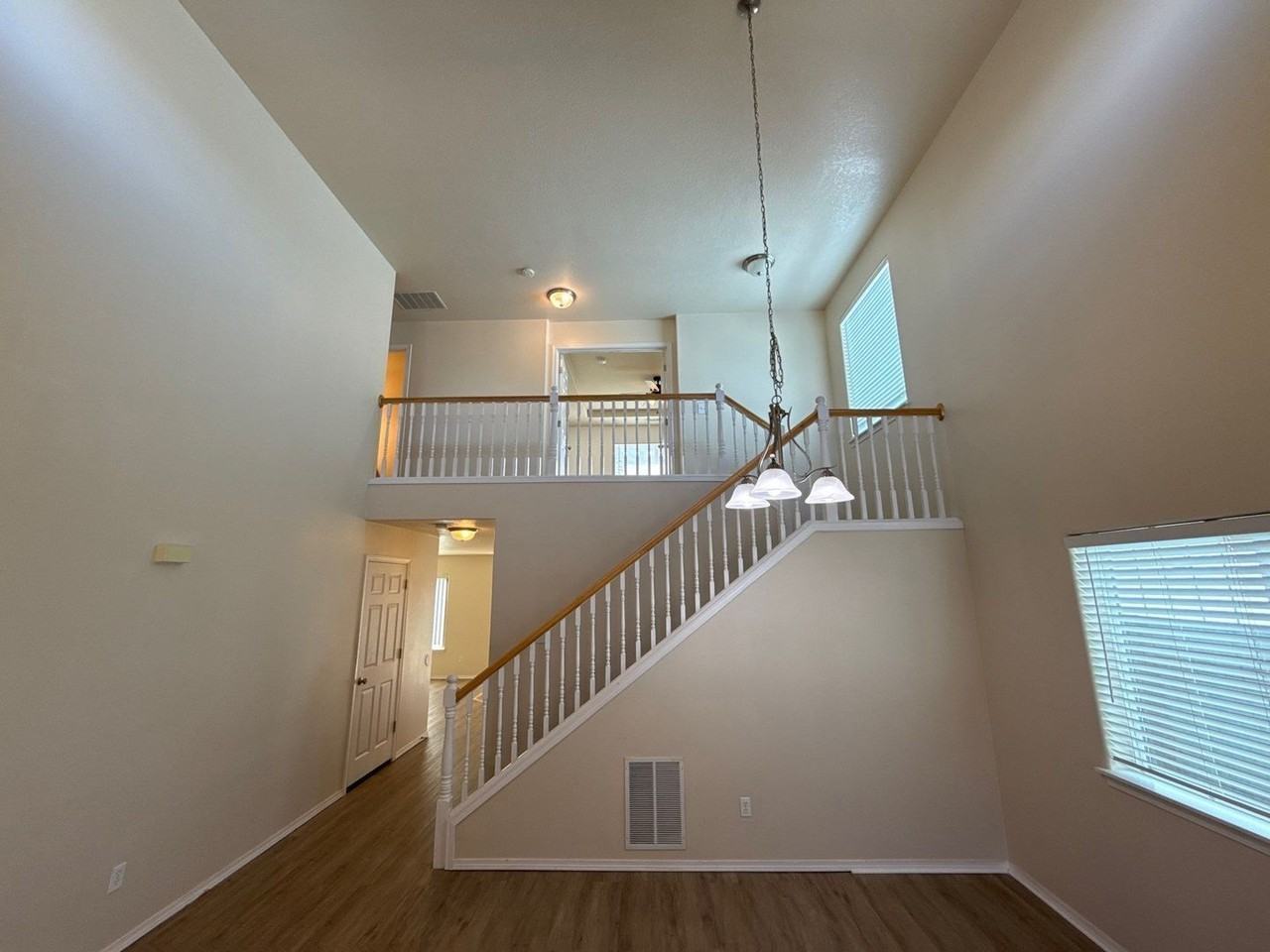 386 Casting St Se - Photo 6 of 50
