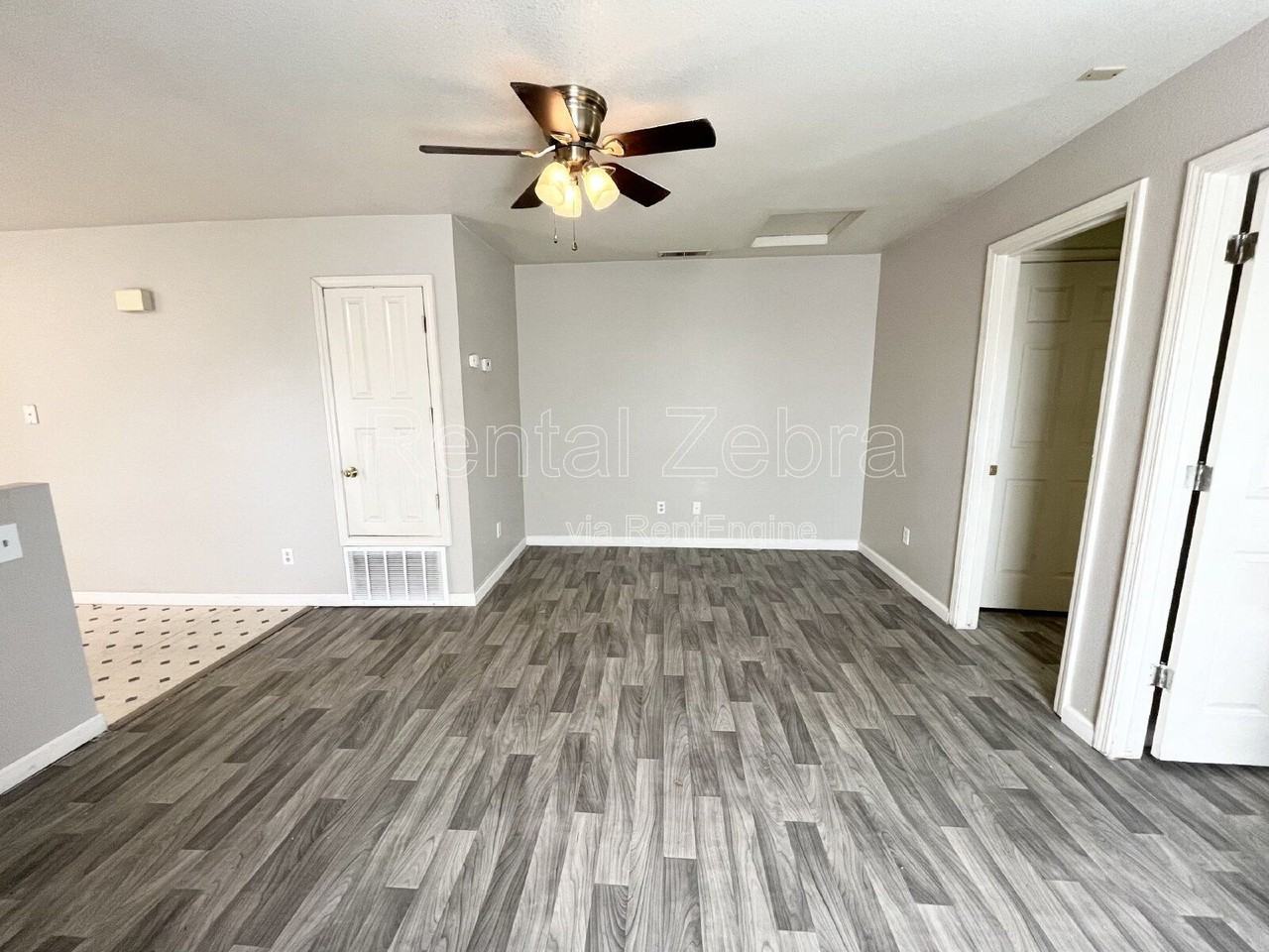 355 W 22nd St - Photo 5 of 6